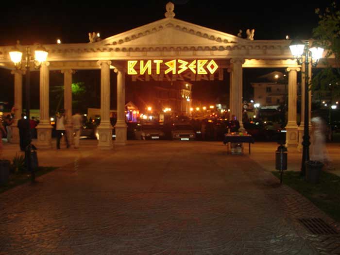 ��������